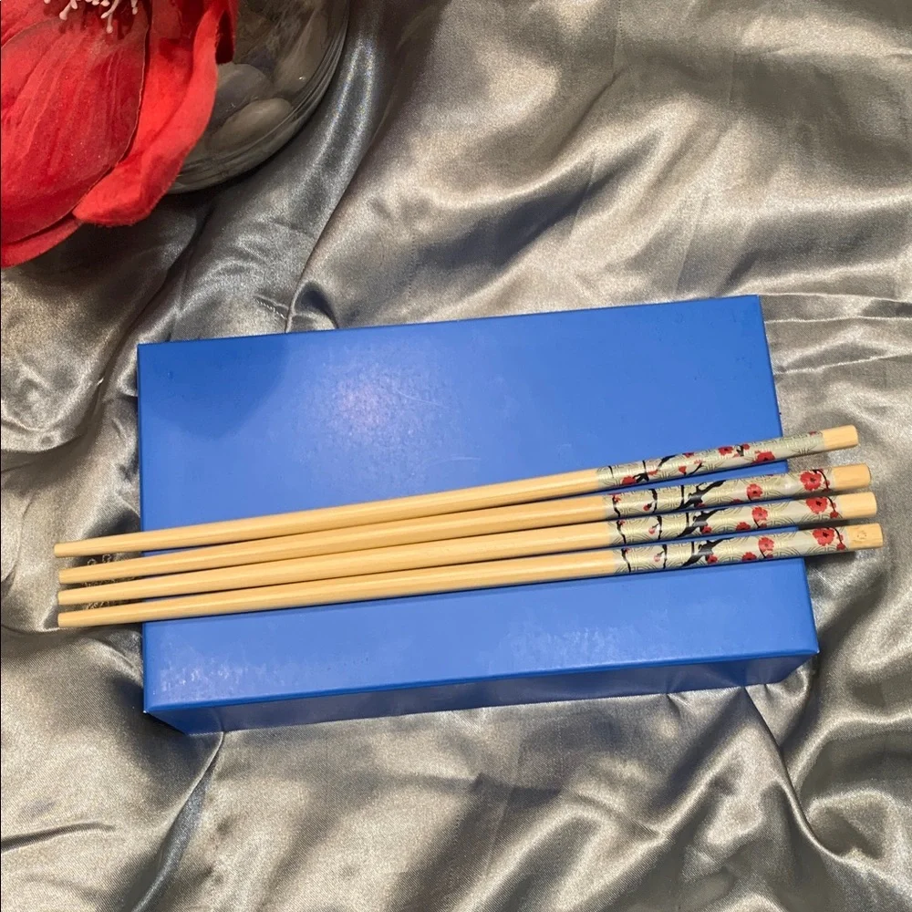 🌹VINTAGE Elegant Bamboo Handmade Chopsticks with Designs